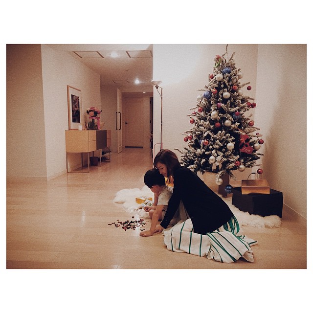 SAEKO♡ on Instagram: “ちょっと早いけど、Xmasツリーも飾ったよ