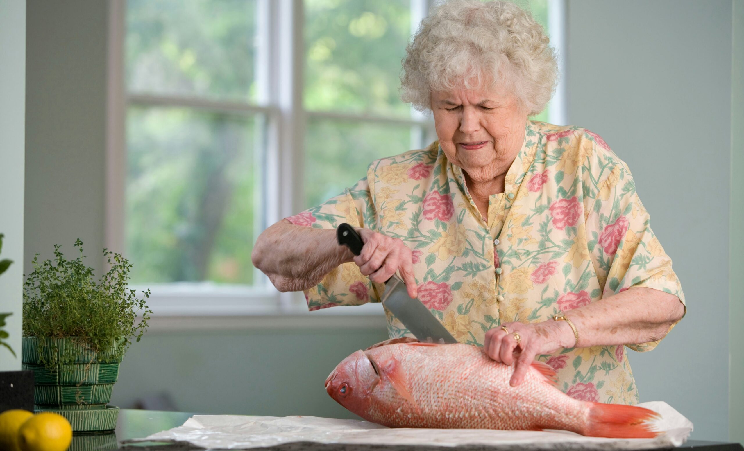 高齢者の「朝ごはんが遅い」は早死にのサイン！？ 最新研究でわかった意外な関連性